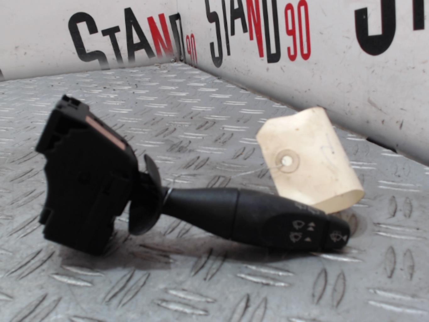 Devio tergicristalli FORD FIESTA 5 PHASE 1 Gasolina - 1