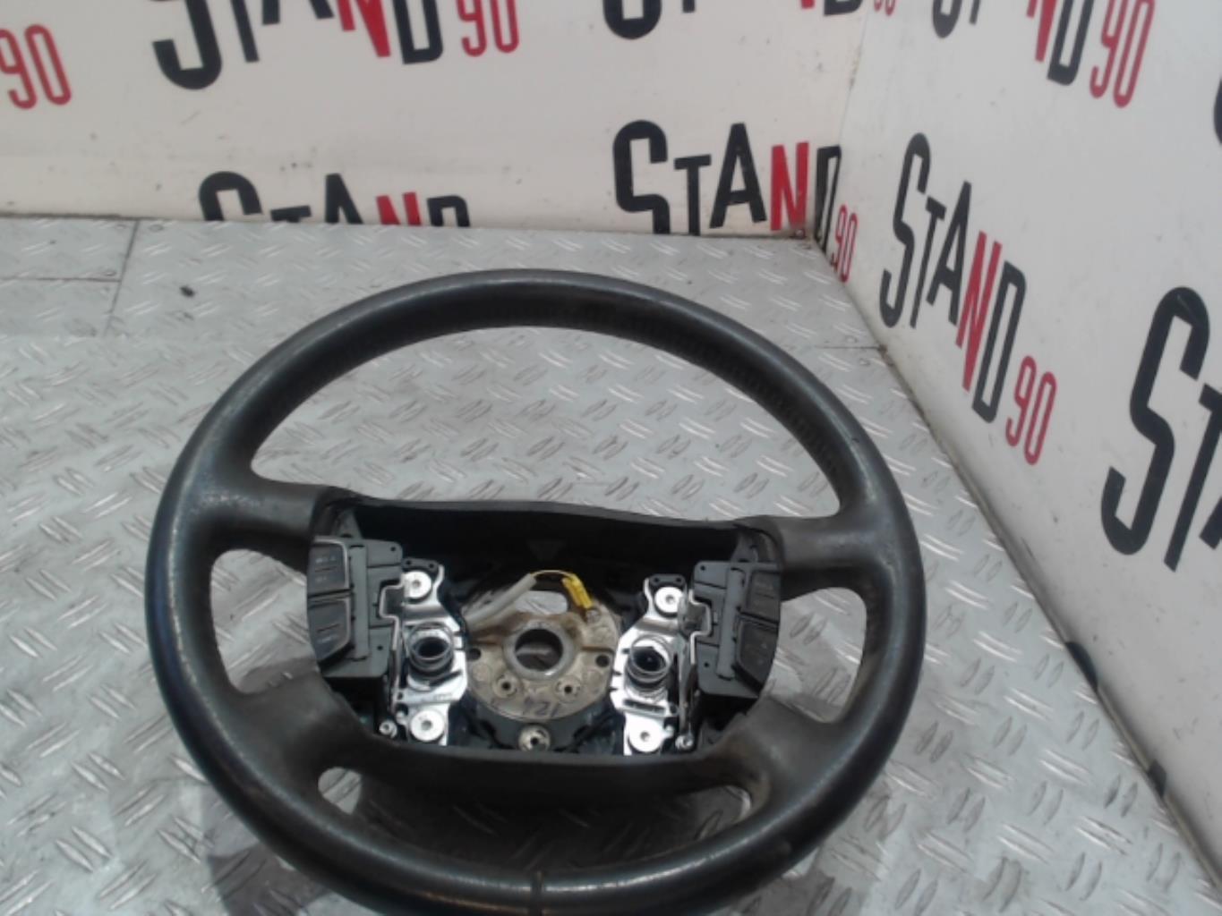 Volant VOLKSWAGEN PASSAT 4  - 1