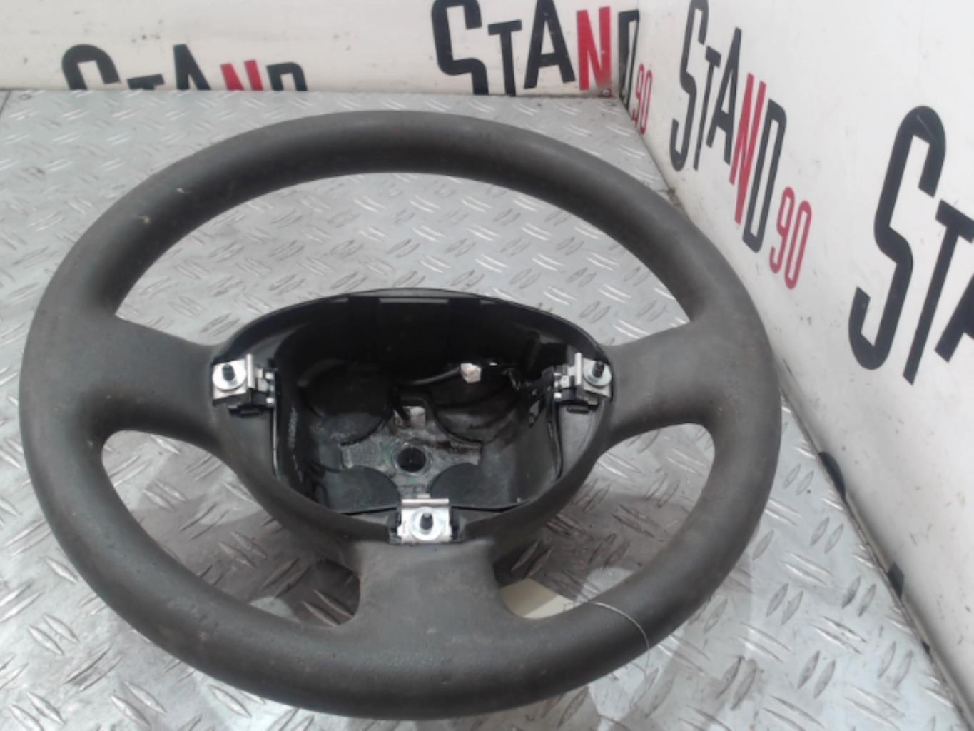 Volant FIAT PUNTO 2 PHASE 1 Essence - 1