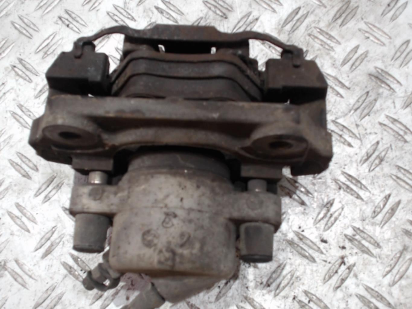 Pinza freni anteriore sinistra BMW SERIE 3 E90 PHASE 1 Diésel - 1