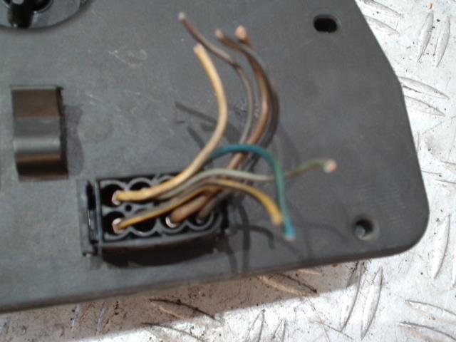 Base portalampade fanale posteriore sinistro BMW SERIE 5 E39 PHASE 2 Diésel - 1