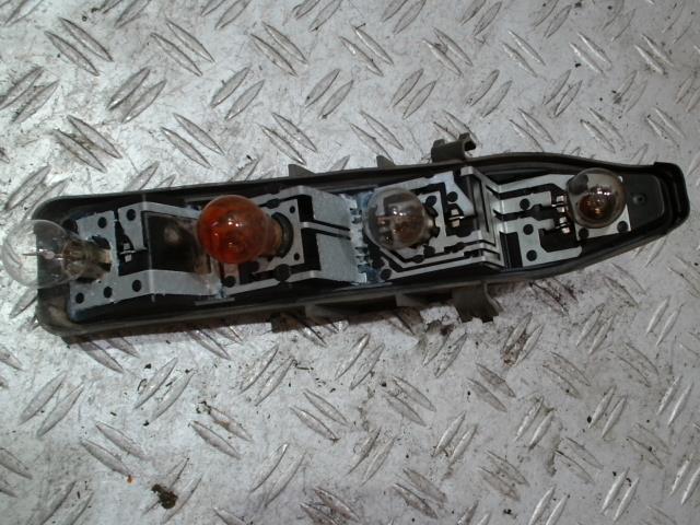 Base portalampade fanale posteriore sinistro RENAULT SCENIC 2 PHASE 1 Diésel - 1