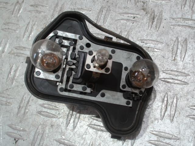 Base portalampade fanale posteriore destro VOLKSWAGEN GOLF 5 Diésel - 1