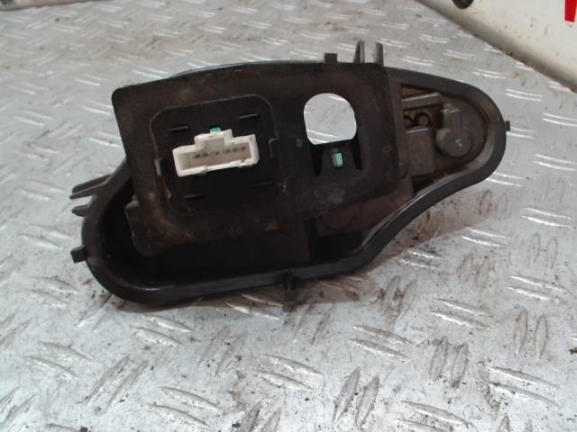 Base portalampade fanale posteriore destro CITROEN C3 2 PHASE 1 Diésel - 1