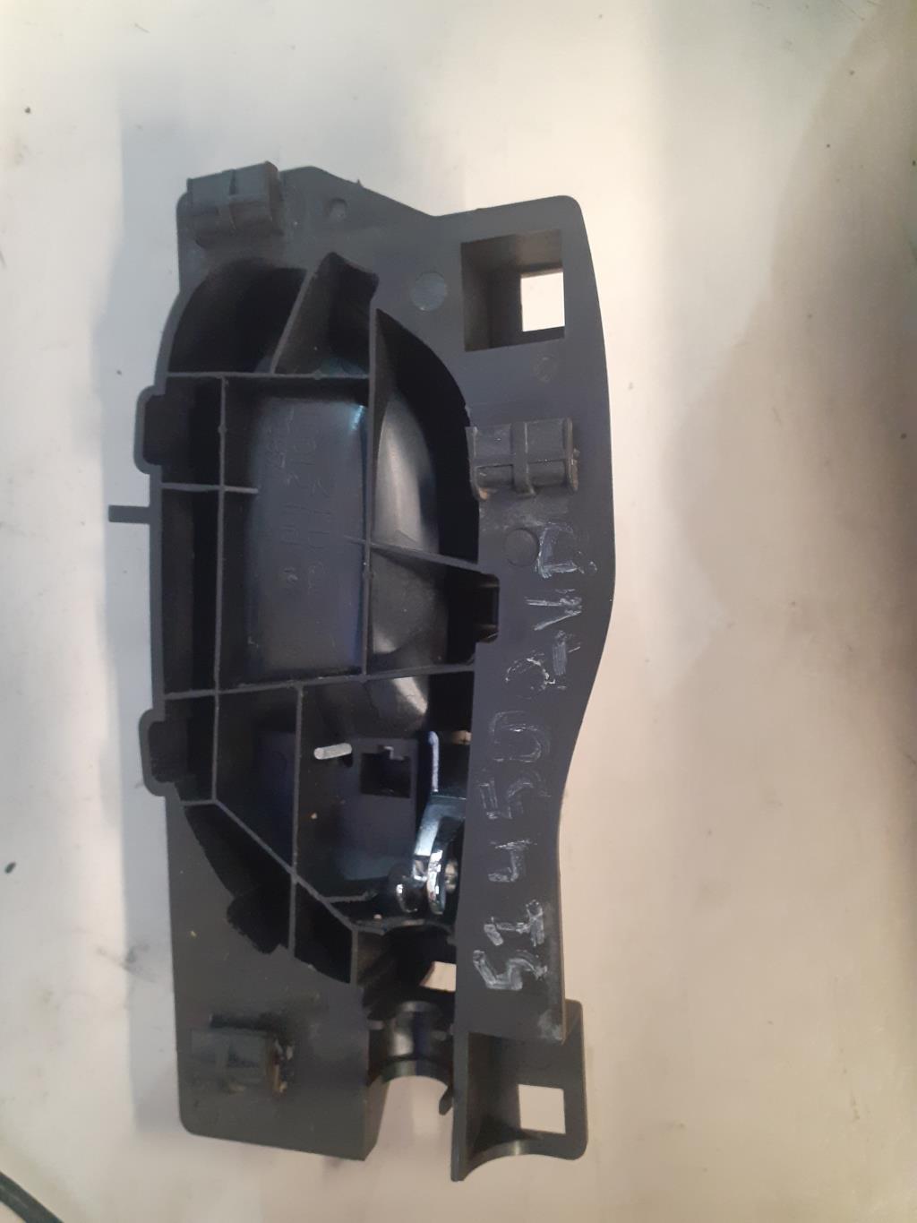 Maniglia interna anteriore destra PEUGEOT 407 PHASE 1 BREAK Diésel - 1