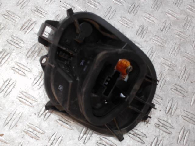 Base portalampade fanale posteriore sinistro PEUGEOT 208 1 PHASE 2 Gasolina - 1