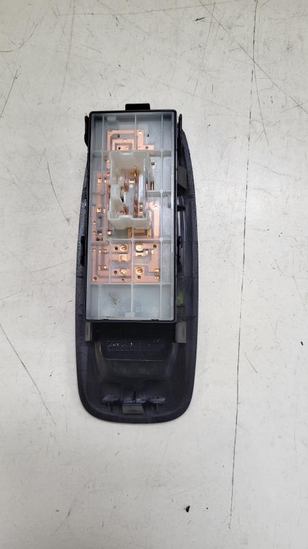 Interrupteur de leve vitre avant droit RENAULT KADJAR PHASE 1 Diesel - 1