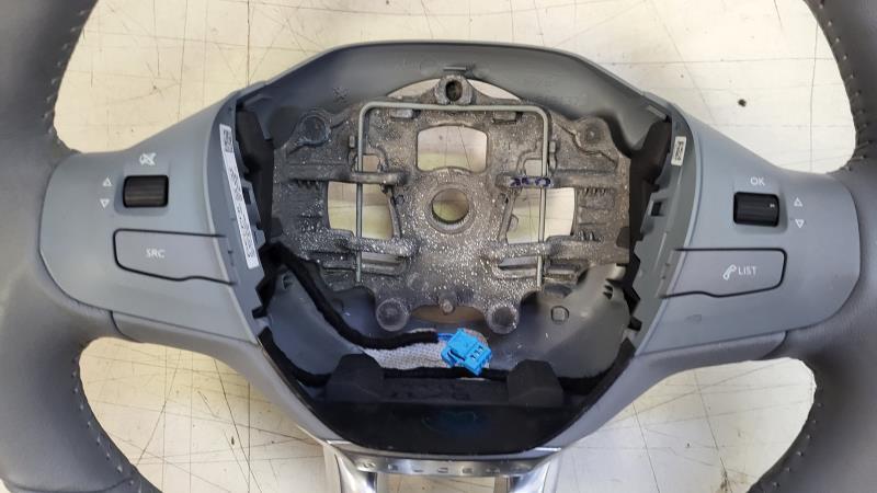 Volant PEUGEOT 208 1 PHASE 1 Diesel - 1