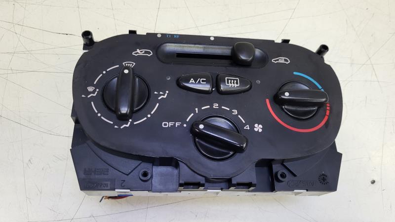 Commande chauffage PEUGEOT 206 PHASE 1 Essence - 1