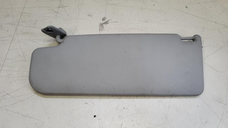 Pare soleil droit VOLKSWAGEN GOLF 6 Diesel - 1