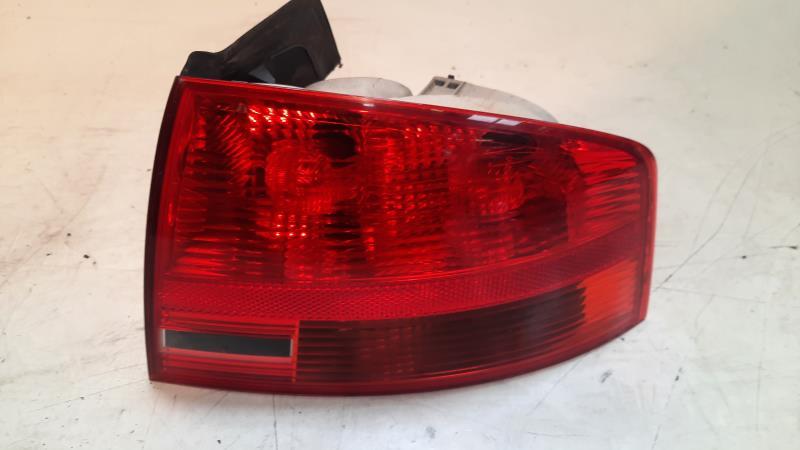 Feu arriere principal droit (feux) AUDI A4 2 PHASE 2 Diesel - 1