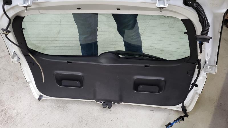 Malle/Hayon arriere CITROEN C3 2 PHASE 2 Essence - 1