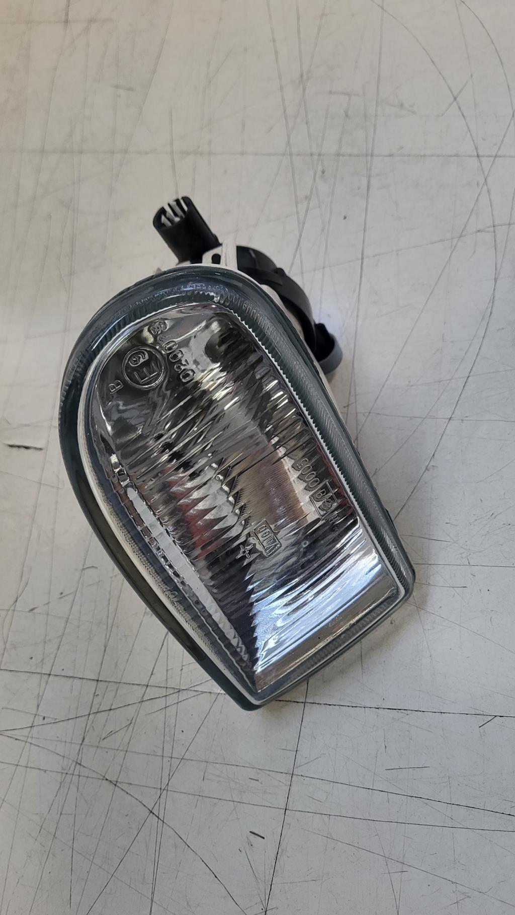 Anti brouillard gauche (feux) RENAULT CLIO 1  - 1