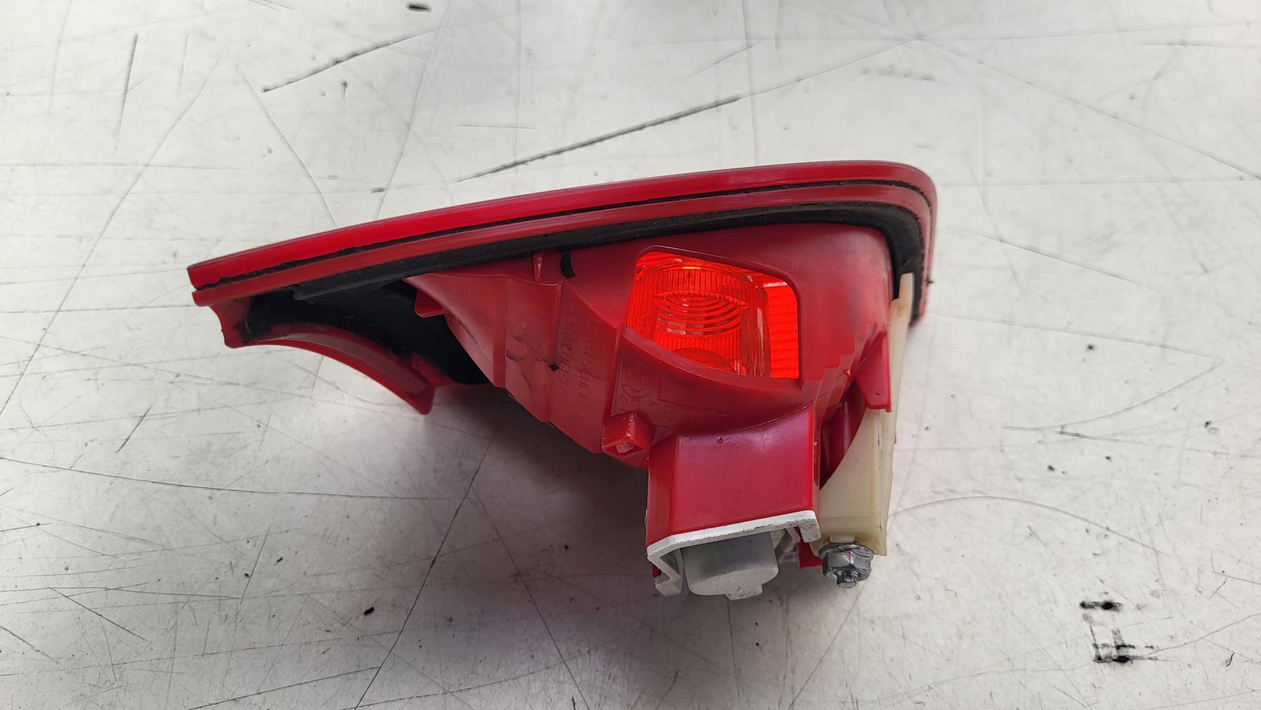 Feu arriere secondaire gauche (feux) AUDI A3 2 SPORTBACK PHASE 1 Diesel - 1
