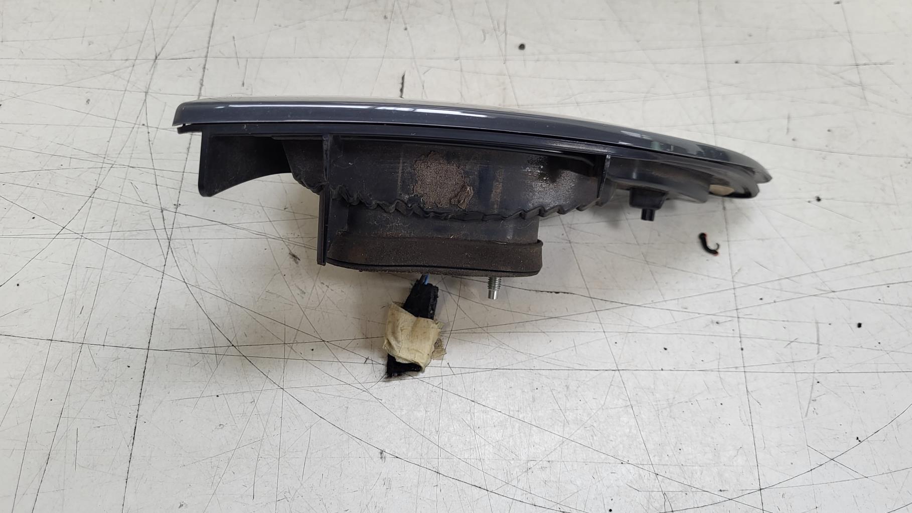 Feu arriere secondaire droit (feux) RENAULT SCENIC 3 PHASE 3 Essence - 1