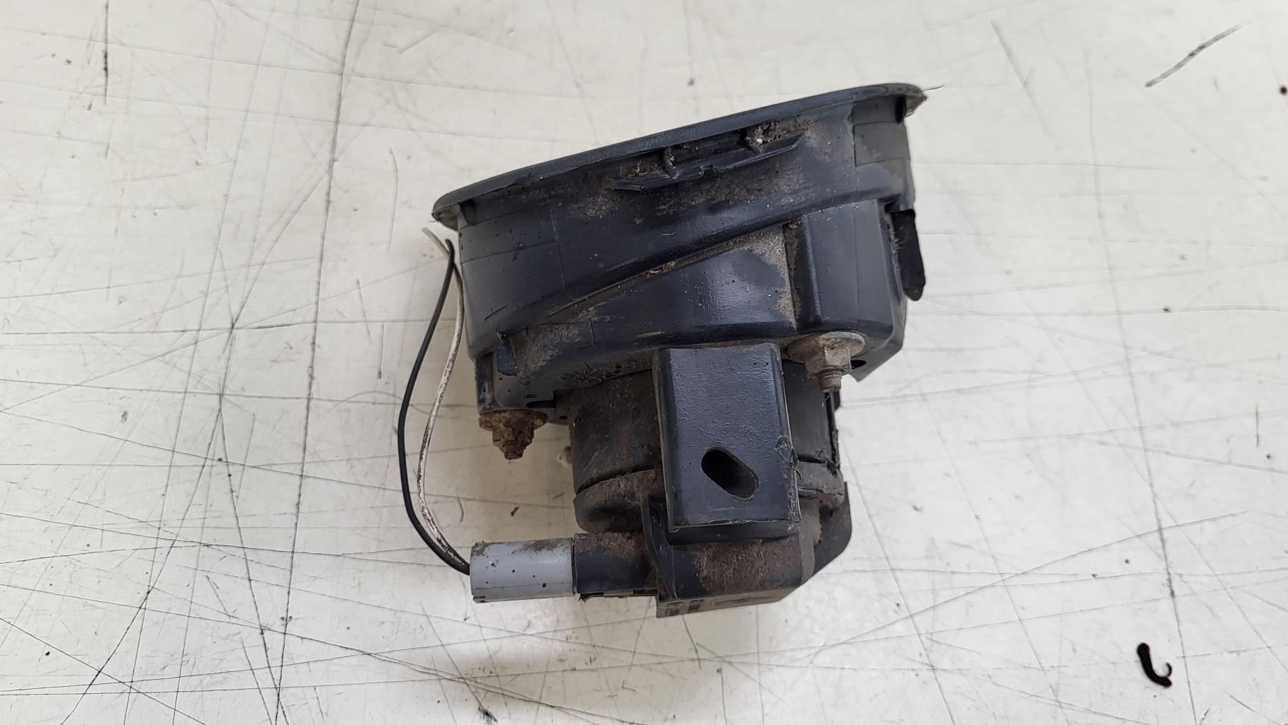 Anti brouillard gauche (feux) RENAULT CLIO 2 PHASE 1 Essence - 1