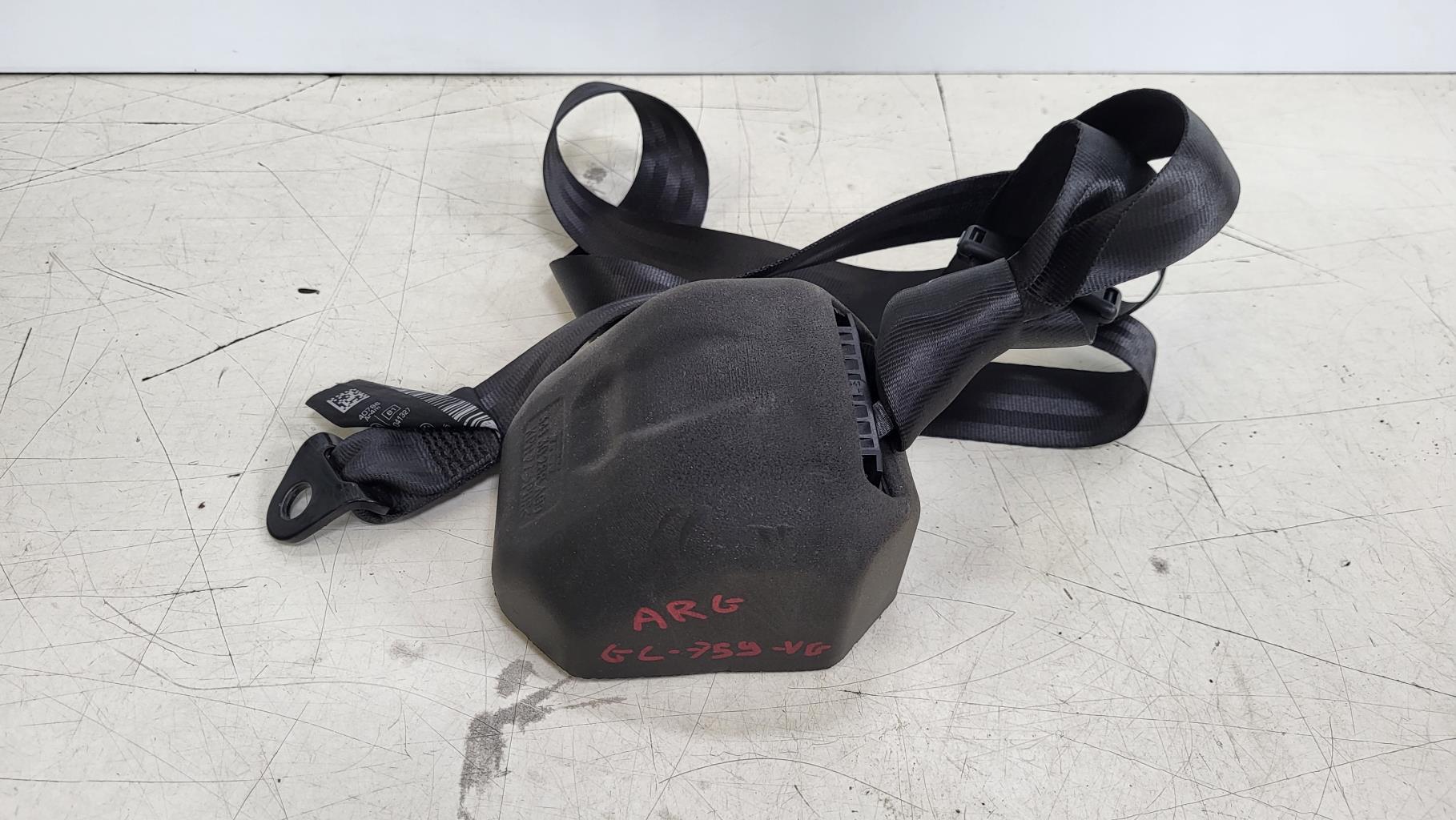 Ceinture arriere gauche CITROEN C3 2 PHASE 2 Essence - 1