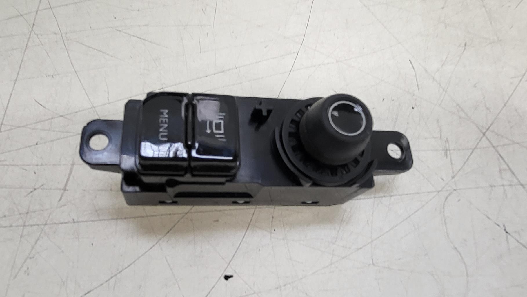 Commande autoradio PEUGEOT 208 1 PHASE 1 Diesel - 1