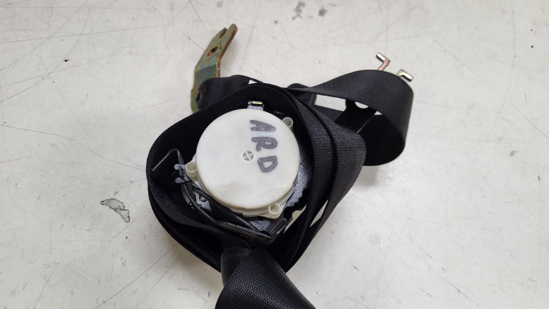 Ceinture arriere droit BMW SERIE 5 E60 PHASE 2 Diesel - 1