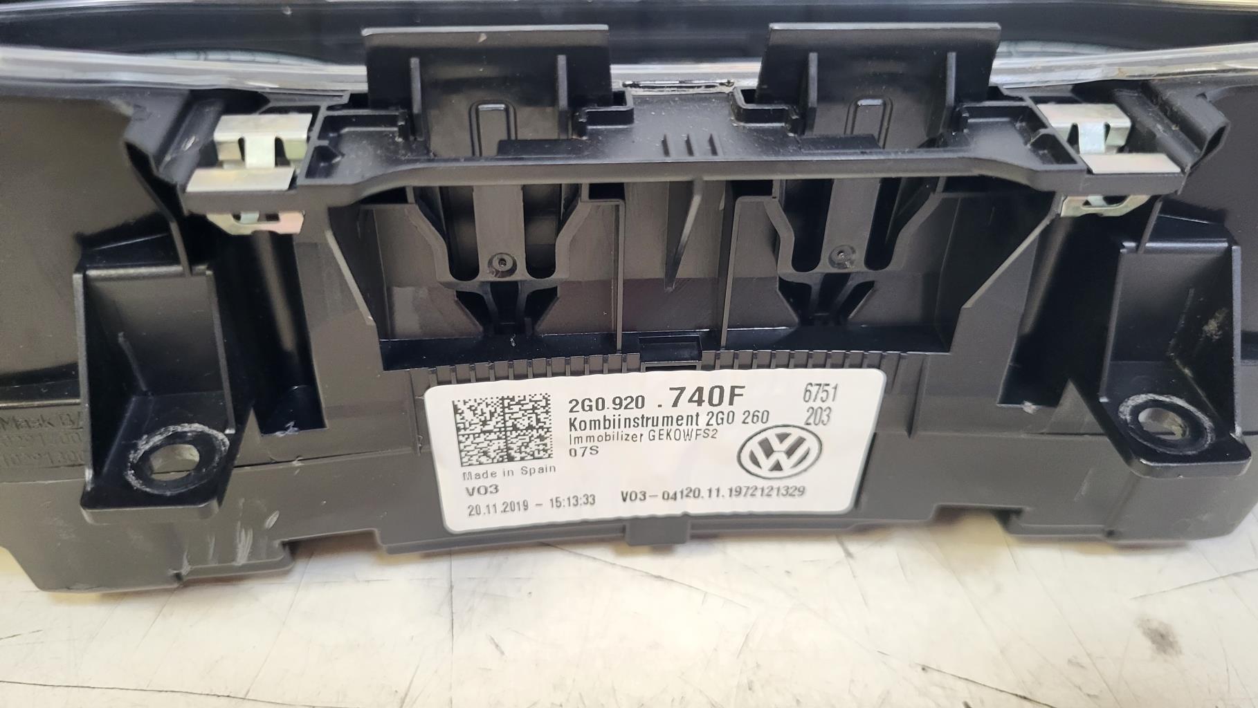 Compteur VOLKSWAGEN POLO 6 PHASE 1 Essence - 1