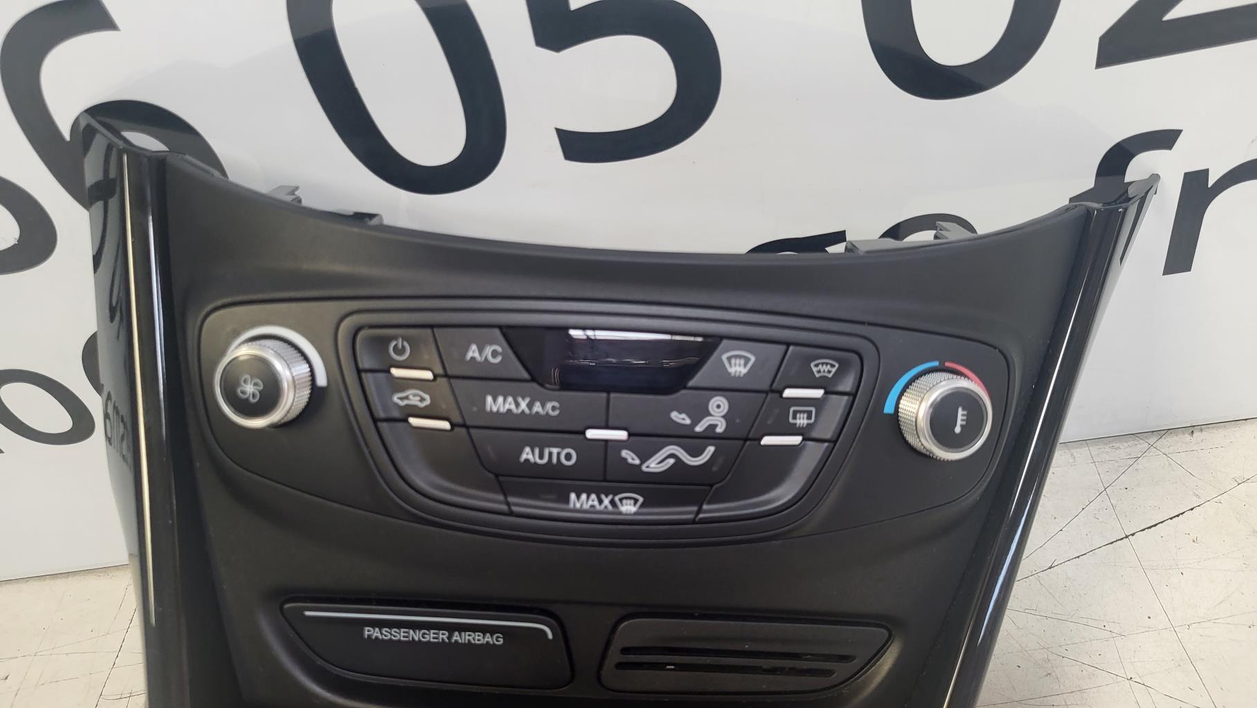 Commande chauffage FORD B-MAX Diesel - 1