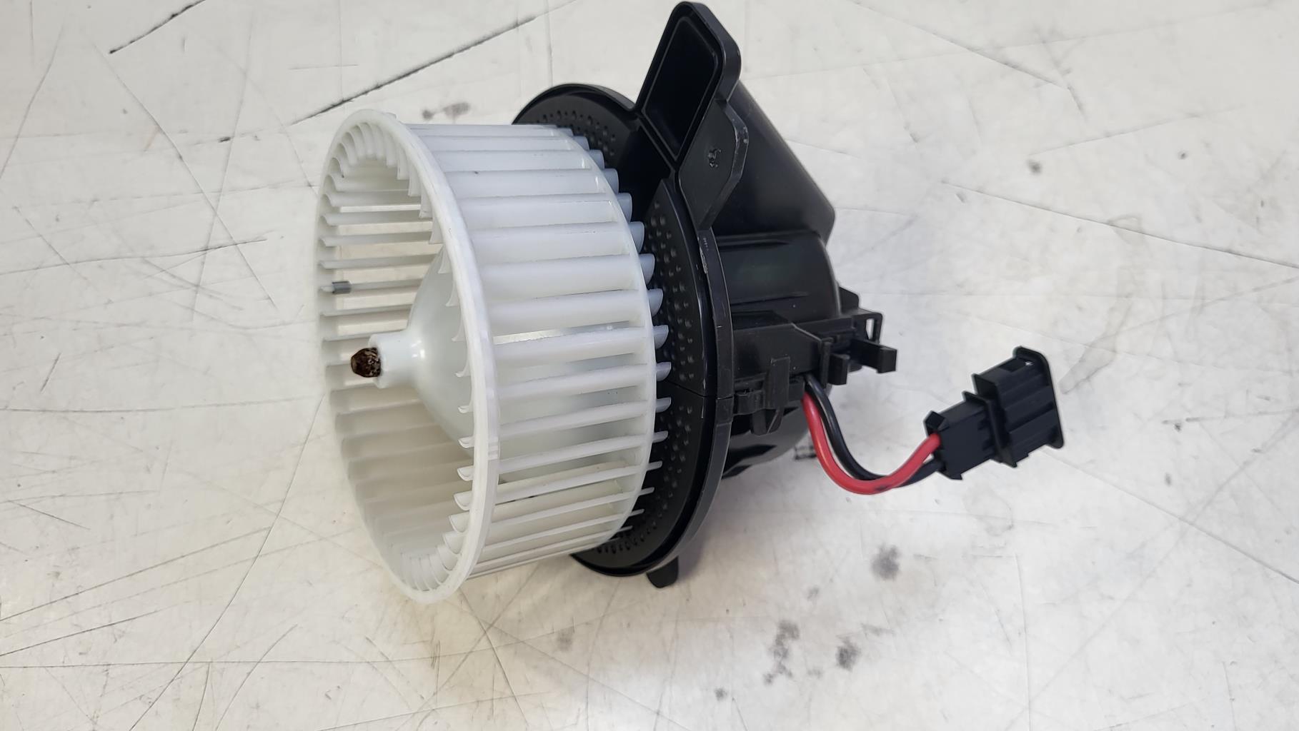 Pulseur d'air VOLKSWAGEN POLO 6 PHASE 1 Essence - 1
