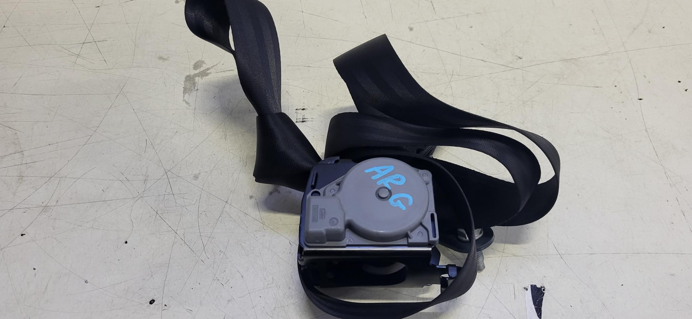 Ceinture arriere gauche CITROEN C4 2 PHASE 1 Diesel - 1