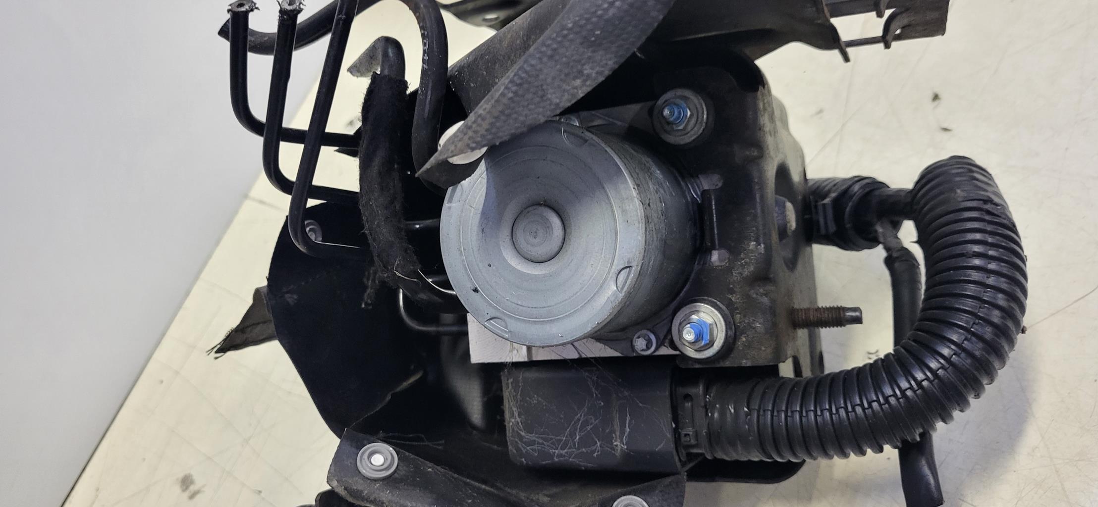Bloc ABS (freins anti-blocage) CITROEN C4 2 PHASE 1 Diesel - 1