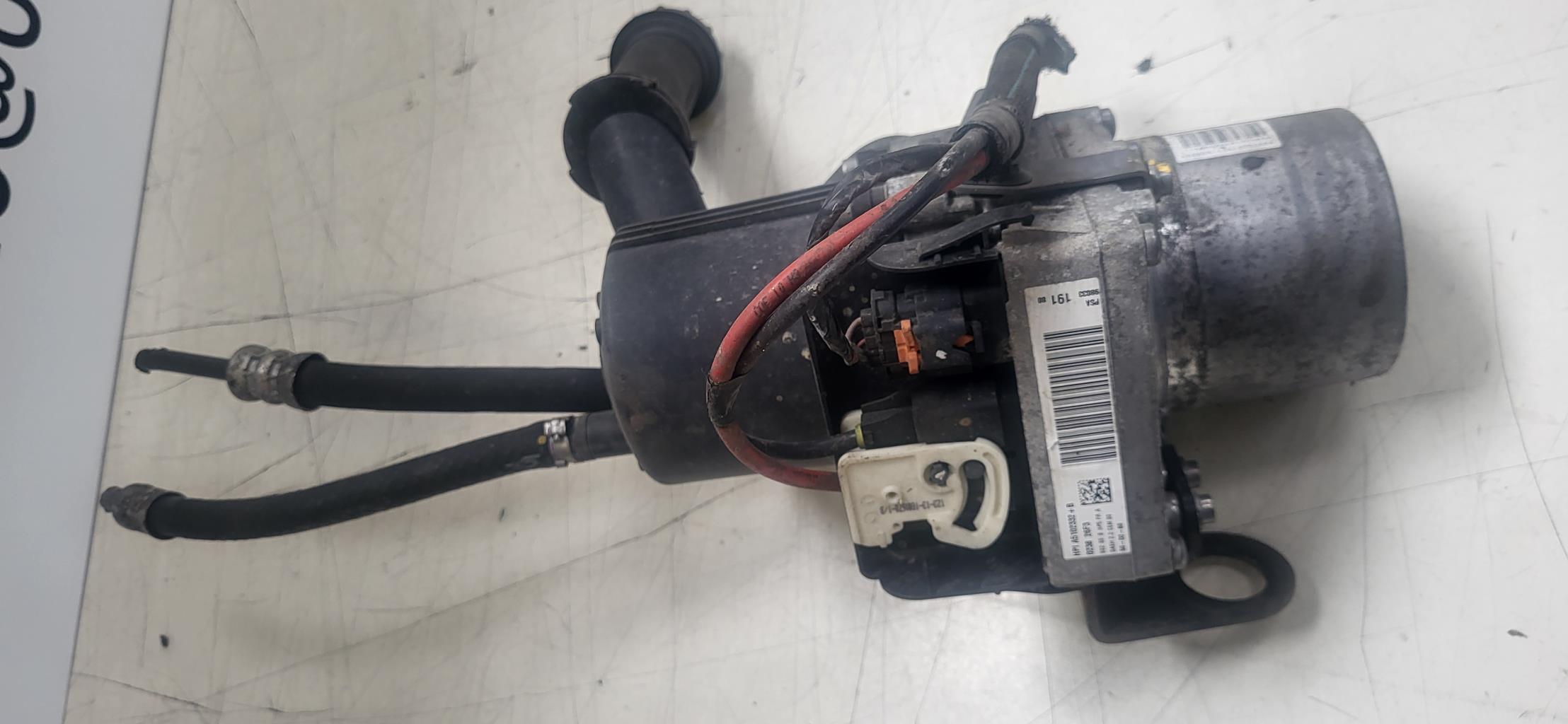 Pompe de direction CITROEN C4 2 Diesel - 1