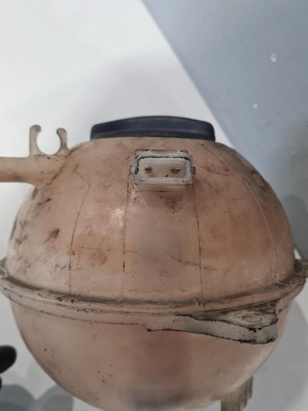 Vase d'expansion VOLKSWAGEN TRANSPORTER 4 PHASE 2 Diesel - 1