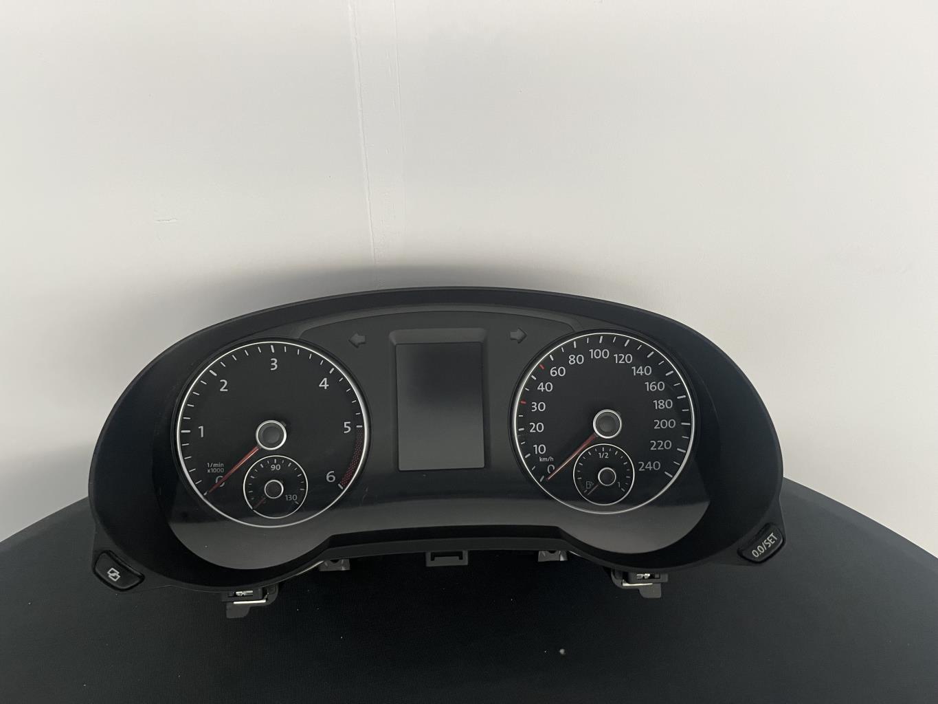 Compteur VOLKSWAGEN SHARAN 2 PHASE 1 Diesel - 1