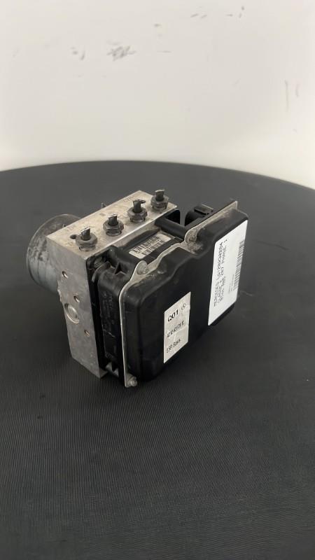 Bloc ABS (freins anti-blocage) MERCEDES CLASSE E 207 PHASE 1 COUPE Diesel - 1