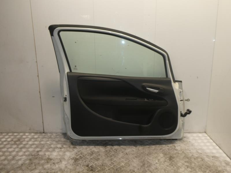 Porte avant gauche fiat grande punto