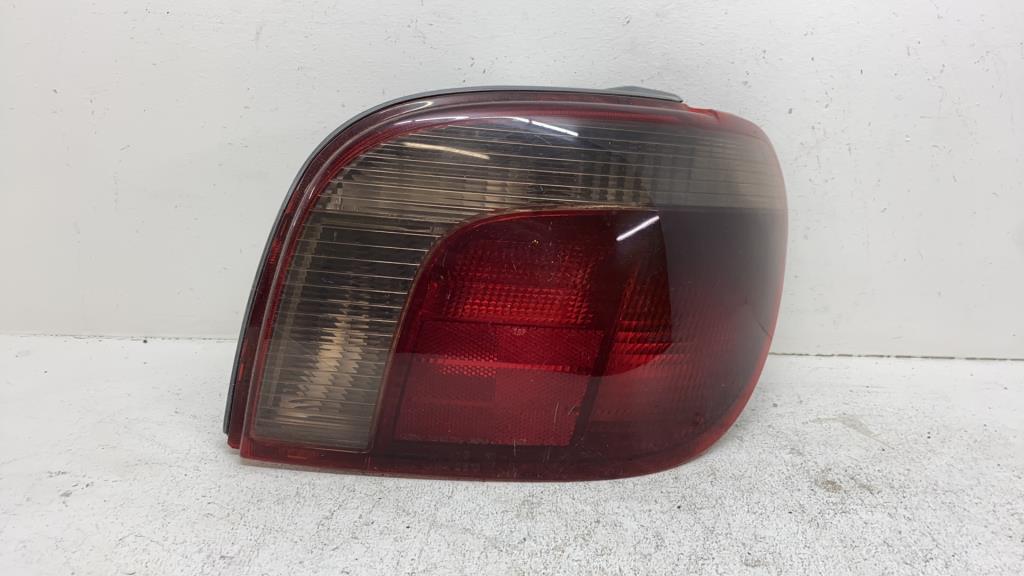 Feu arriere principal droit (feux) toyota yaris 1 phase 1