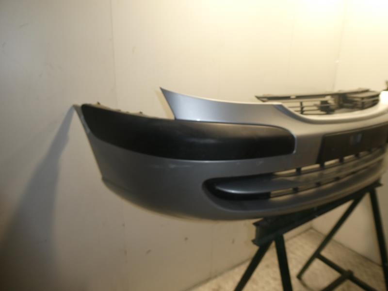 Pare choc avant citroen c8