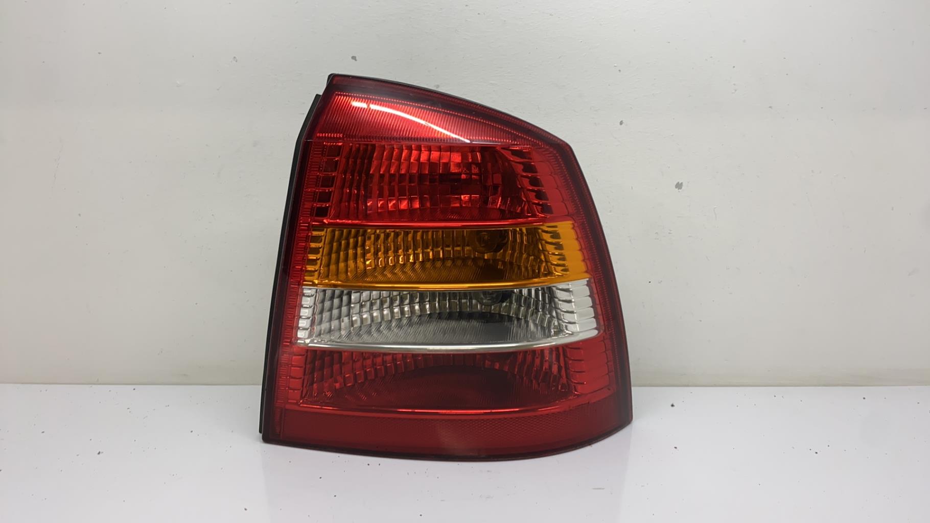 Feu arriere principal droit (feux) opel astra g
