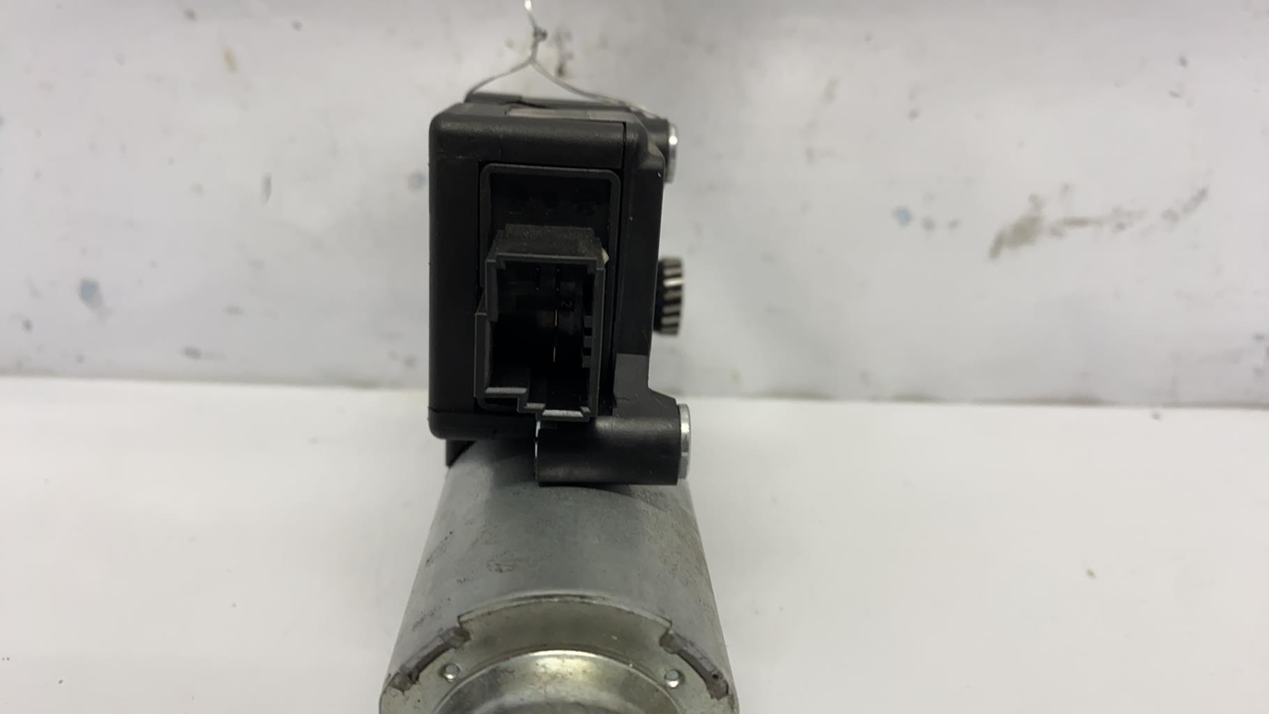 Moteur toit ouvrant bmw serie 1 f20 phase 2