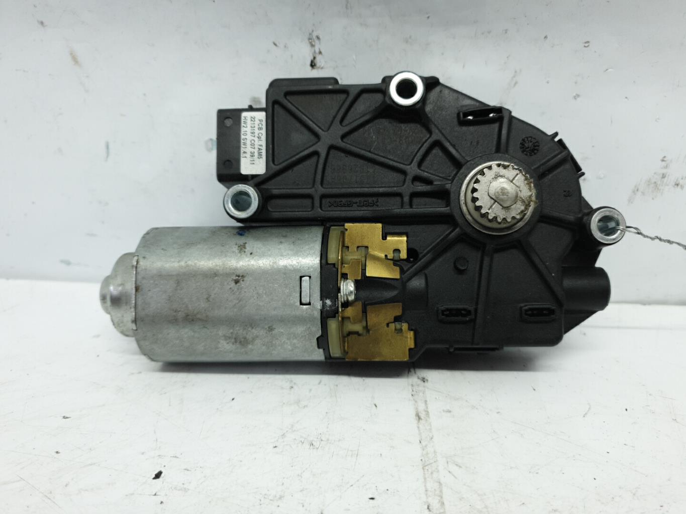 Moteur toit ouvrant renault clio 3 phase 2