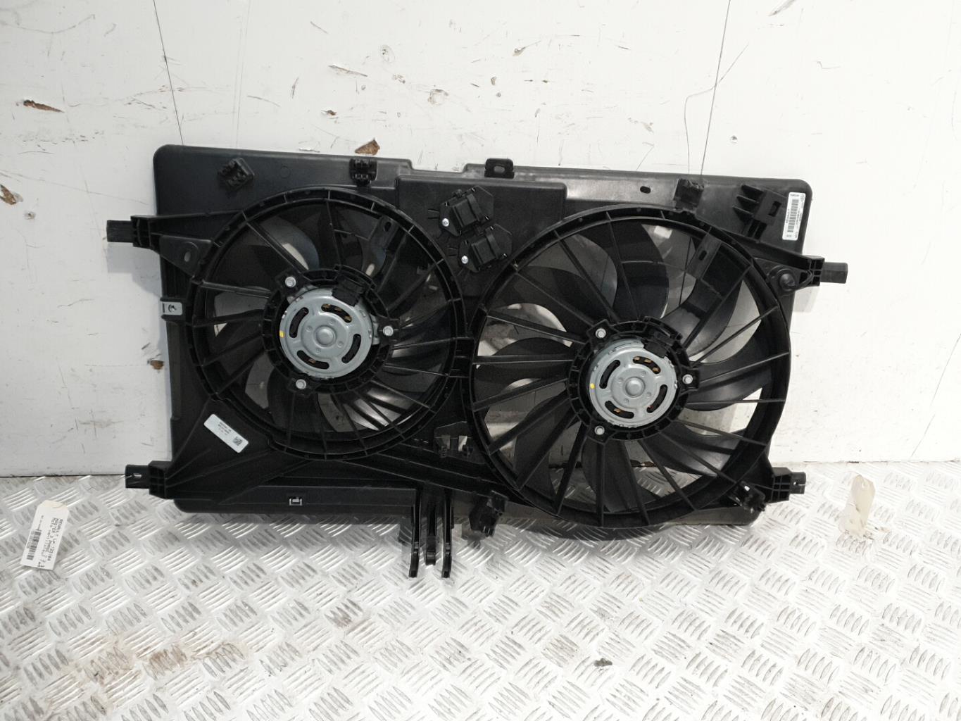Moto ventilateur radiateur renault master 3 phase 2
