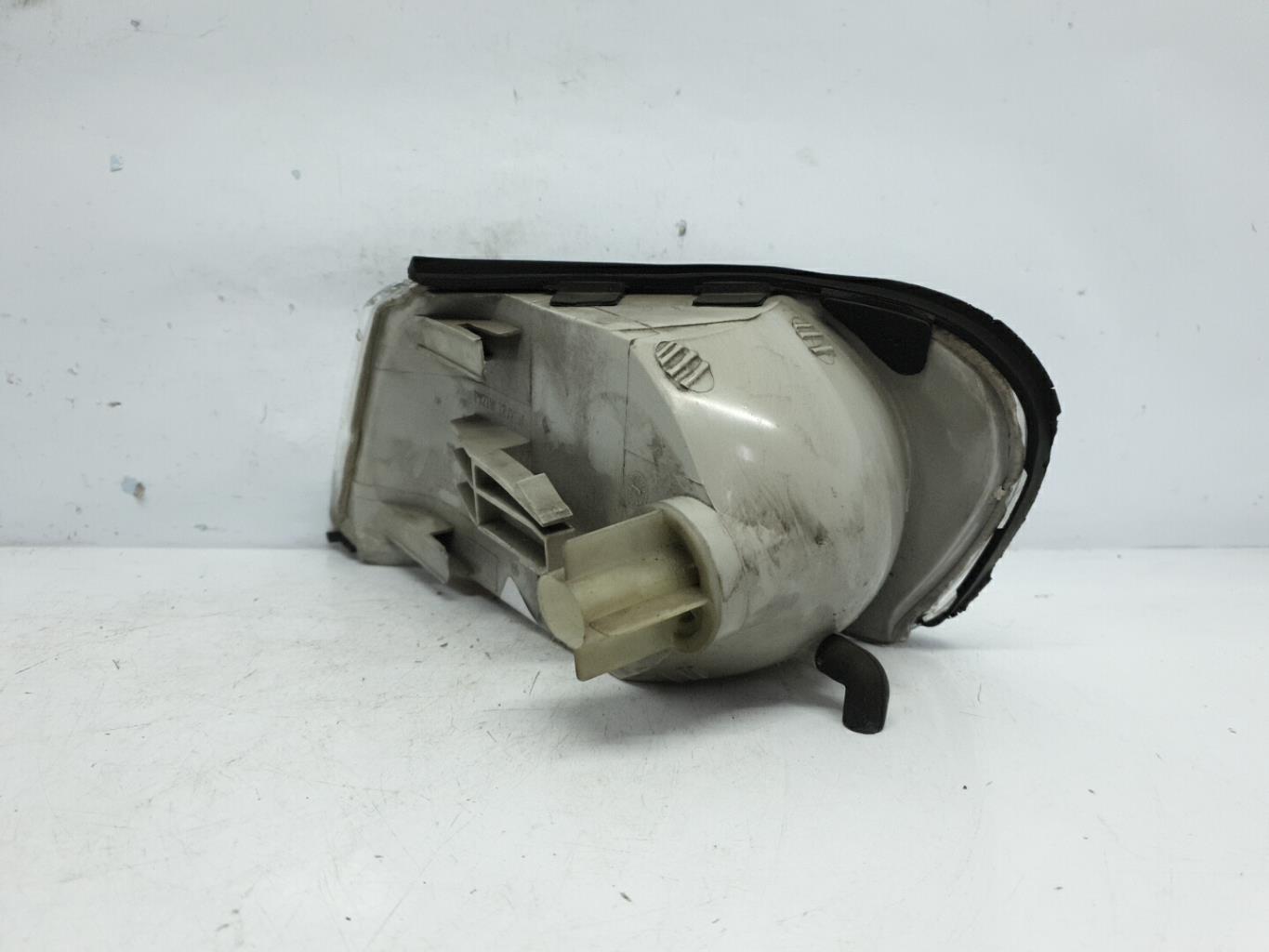 Optique avant secondaire droit (feux)(clignotant) opel vectra b phase 2