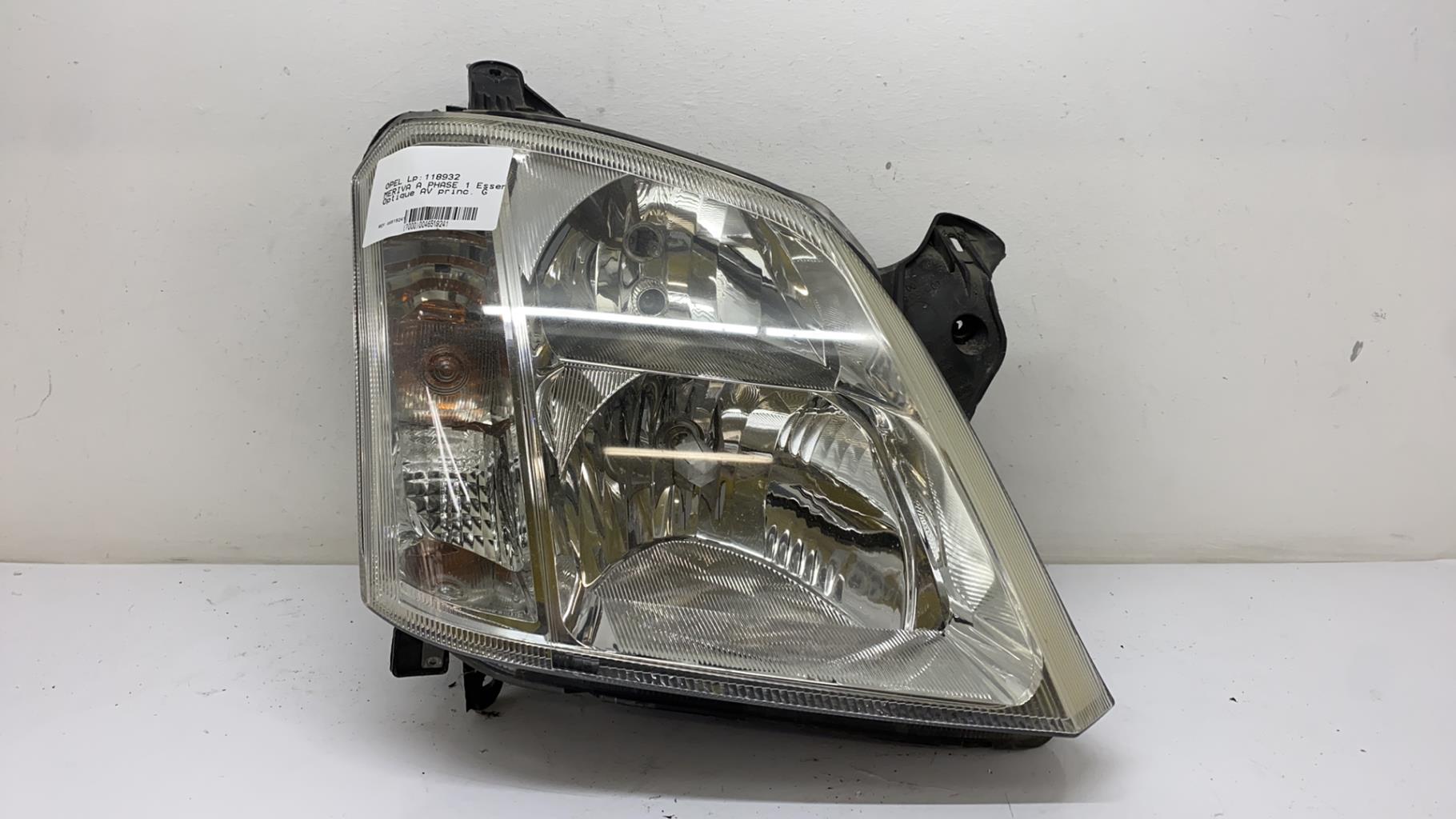 Optique avant principal droit (feux)(phare) opel meriva a phase 1