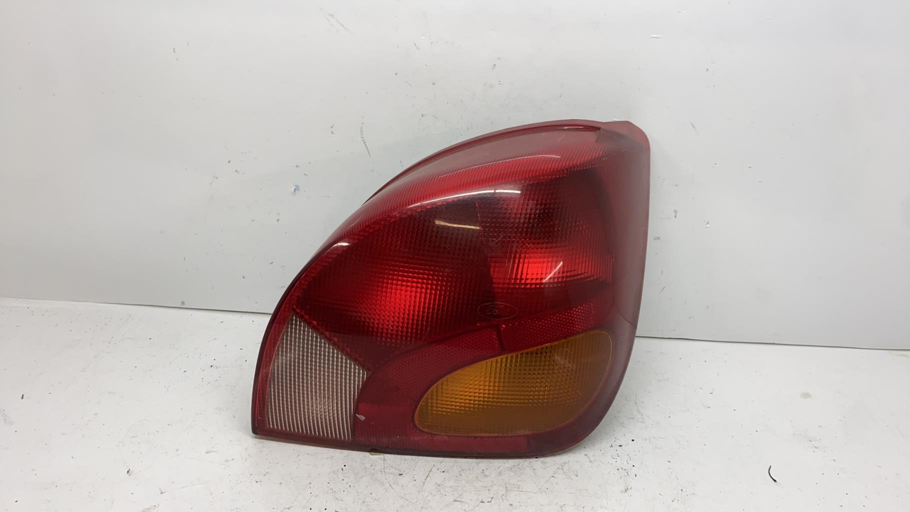 Feu arriere principal droit (feux) ford fiesta 4 phase 2