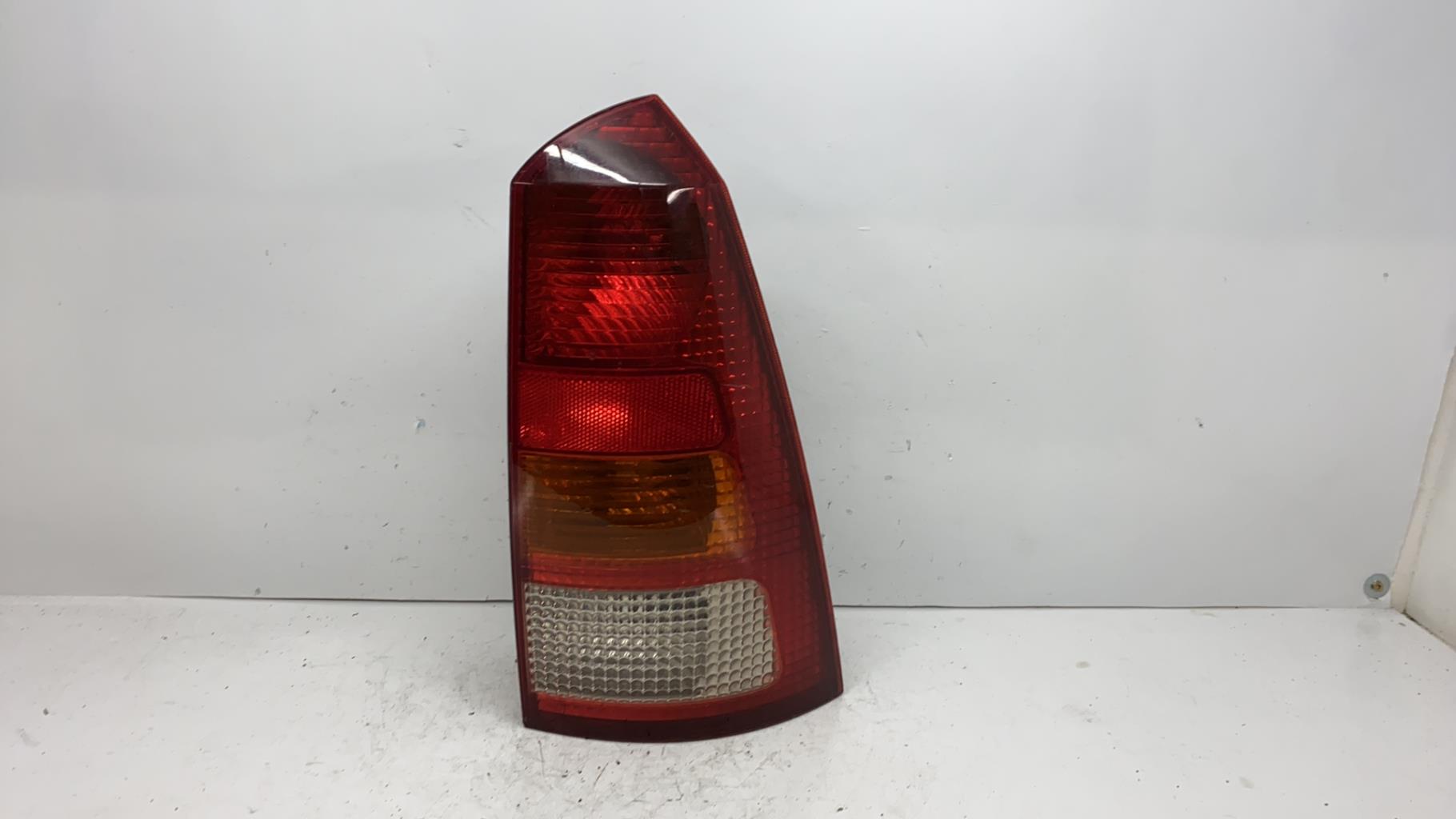 Feu arriere principal droit (feux) ford focus 1 break