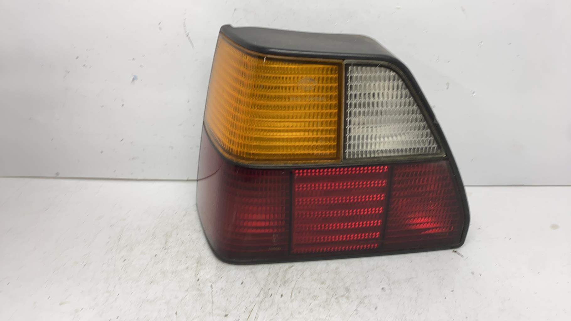 Feu arriere principal gauche (feux) volkswagen jetta 2