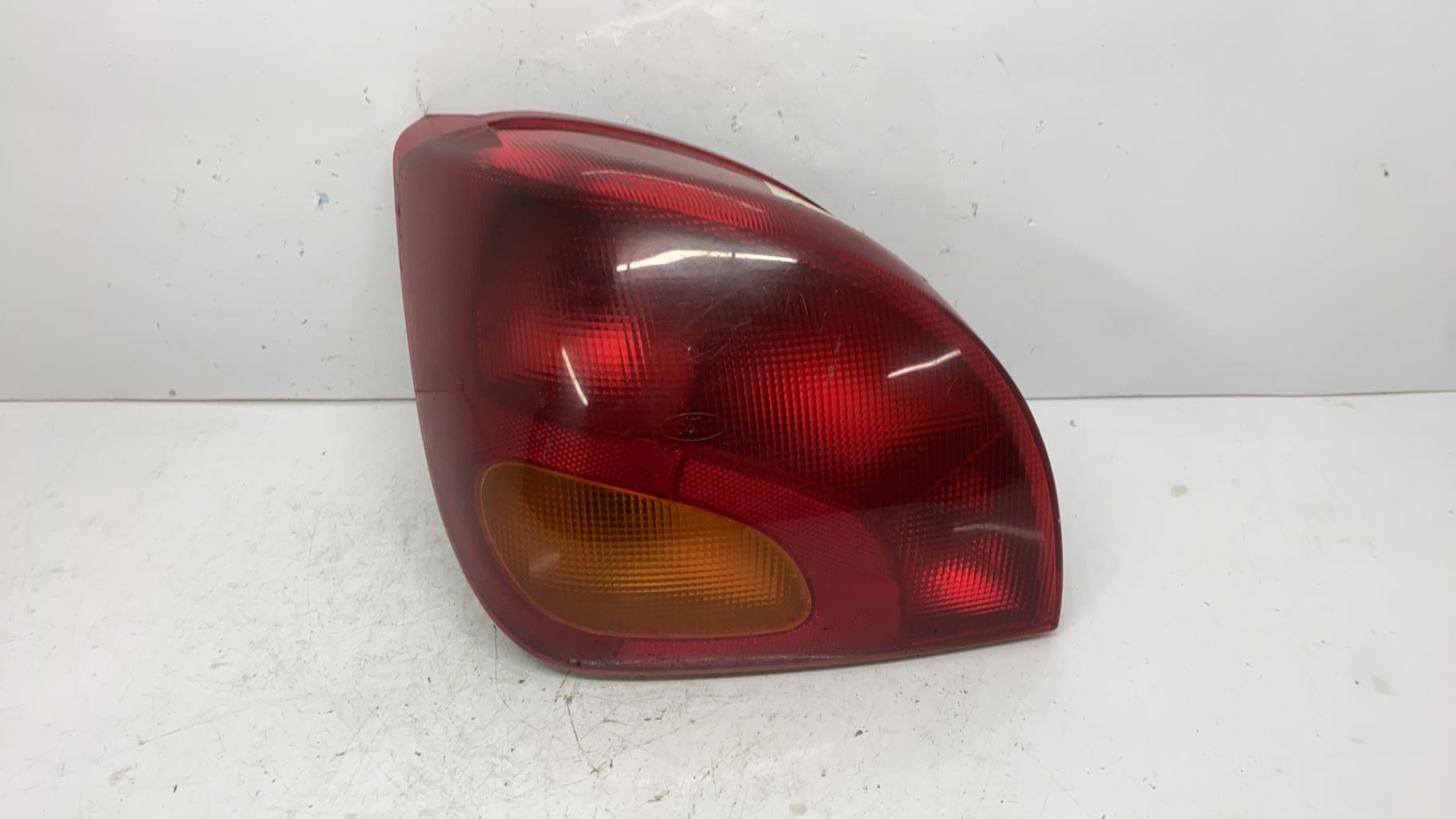 Feu arriere principal gauche (feux) ford fiesta 4 phase 2