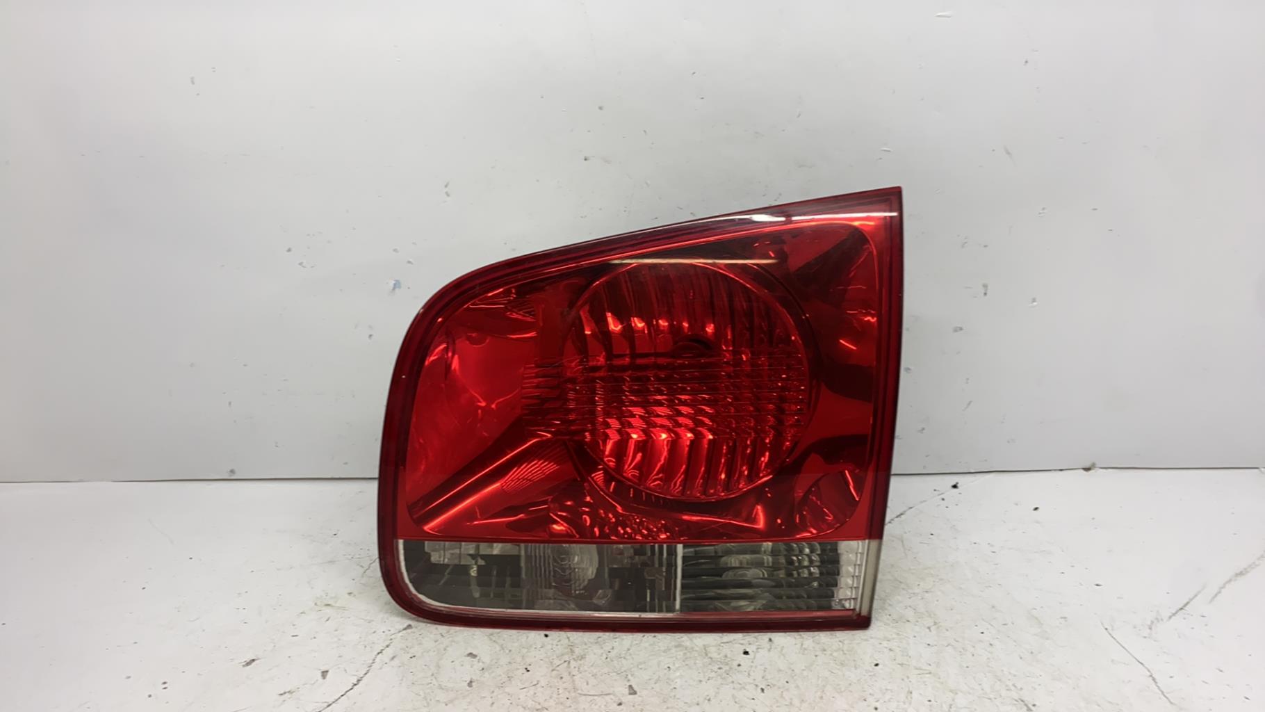 Feu arriere secondaire droit (feux) volkswagen touareg 1 phase 1