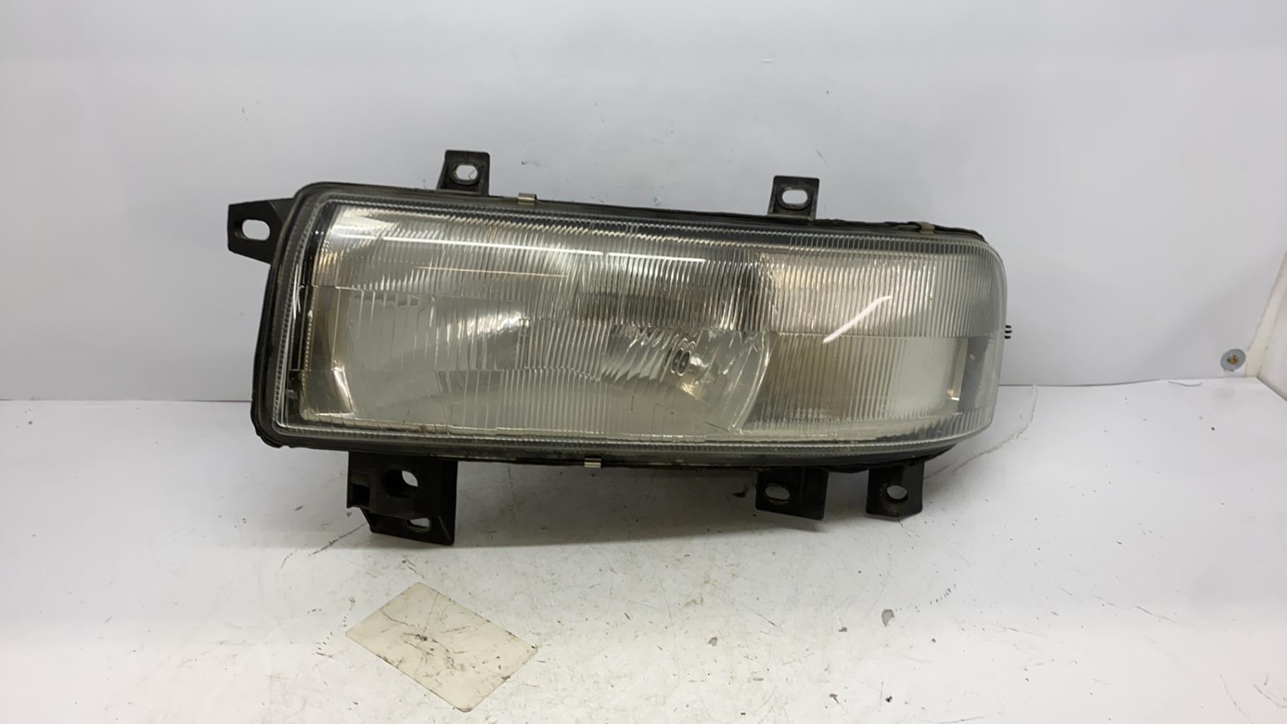 Optique avant principal gauche (feux)(phare) opel movano a phase 1