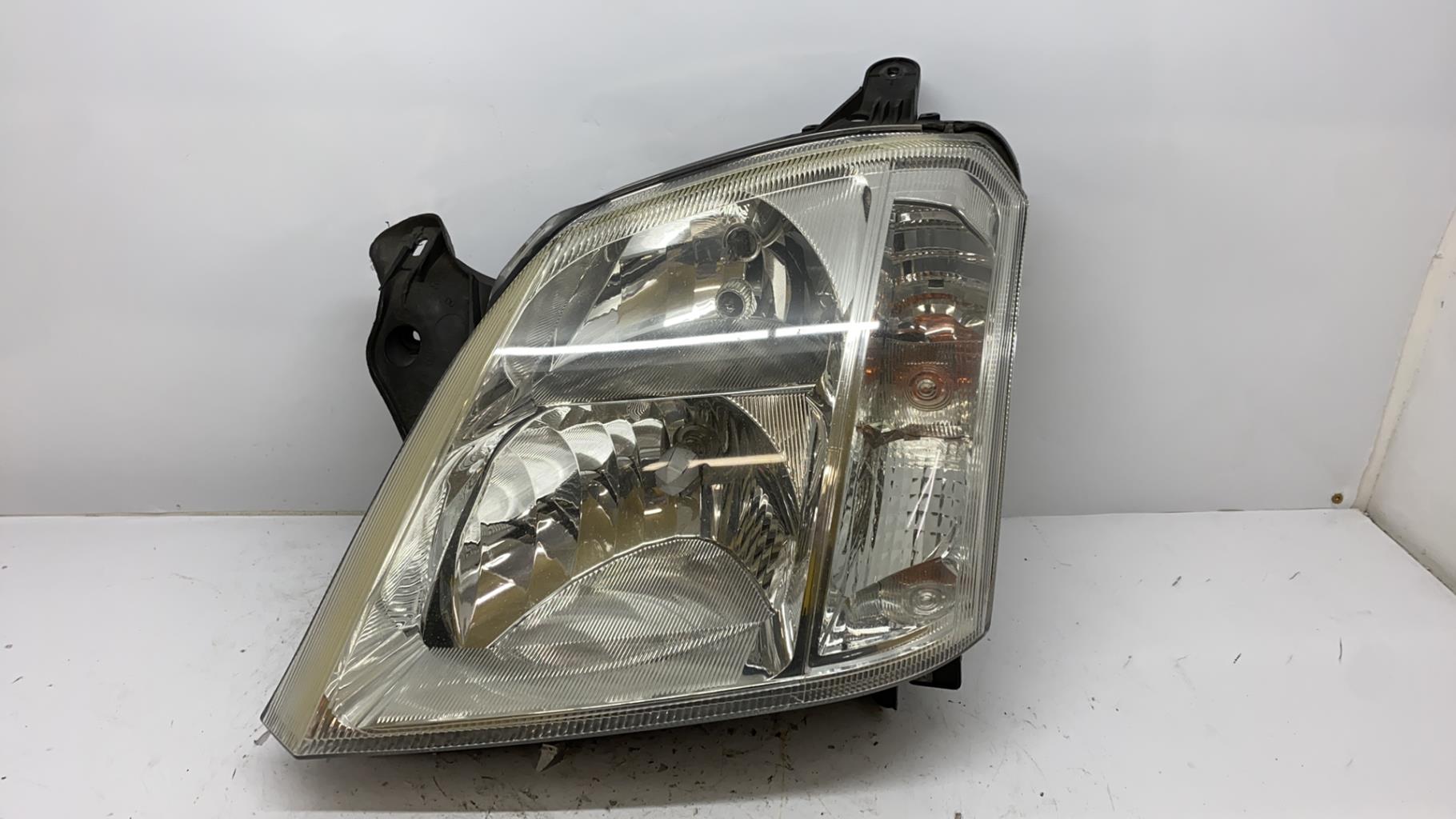 Optique avant principal gauche (feux)(phare) opel meriva a phase 1