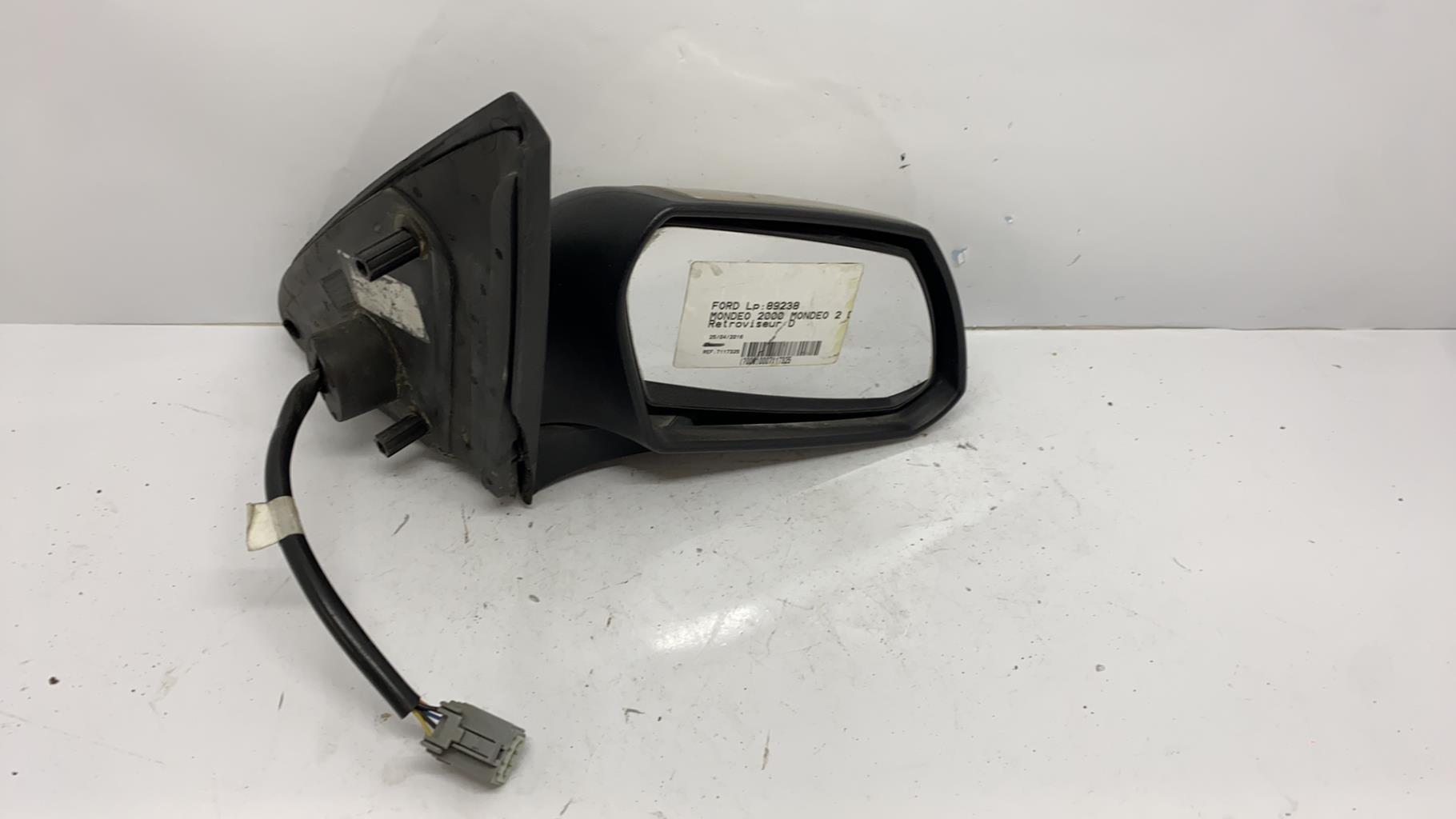 Retroviseur droit ford mondeo 2