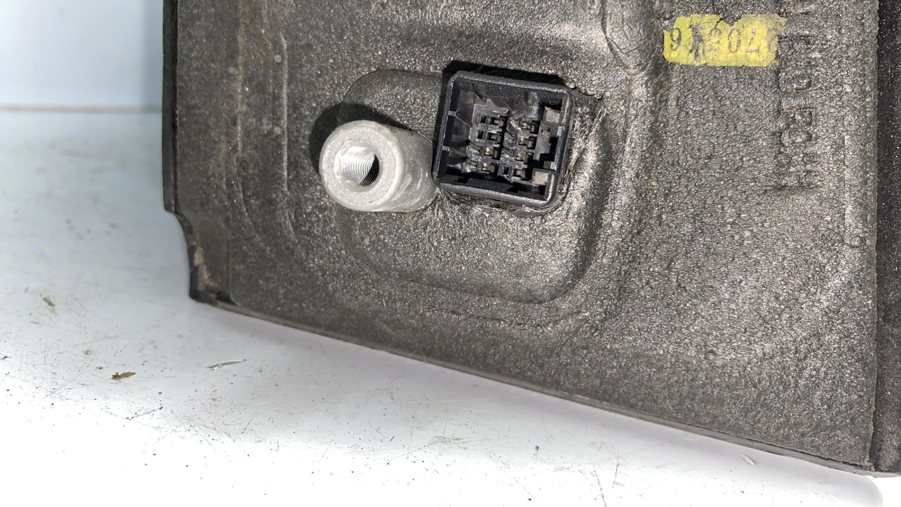 Retroviseur gauche hyundai matrix phase 1